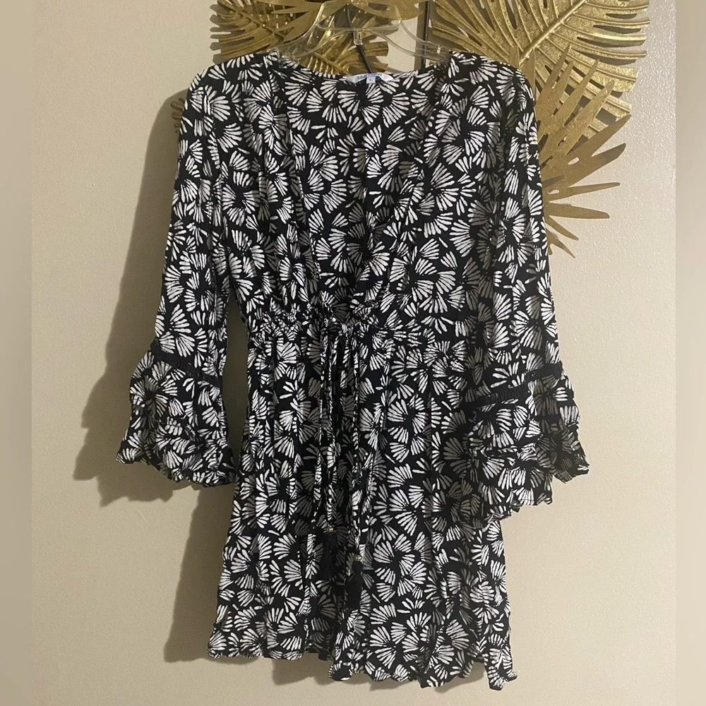 Blue Island Black and White Leaf Print Dress - Picture 1 of 5